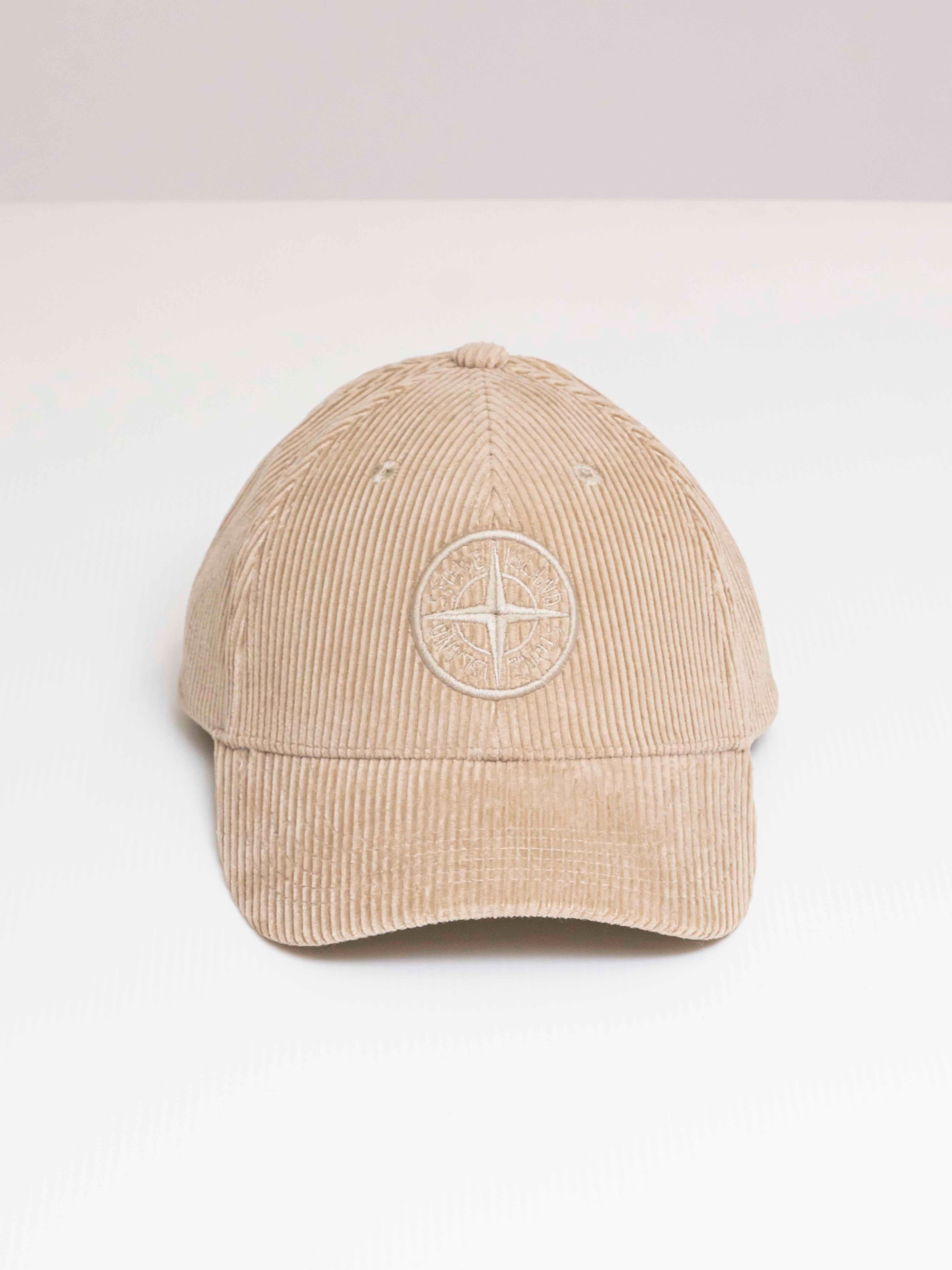 Stone Island Cappello 8115996 62 V0094 BISCOTTO