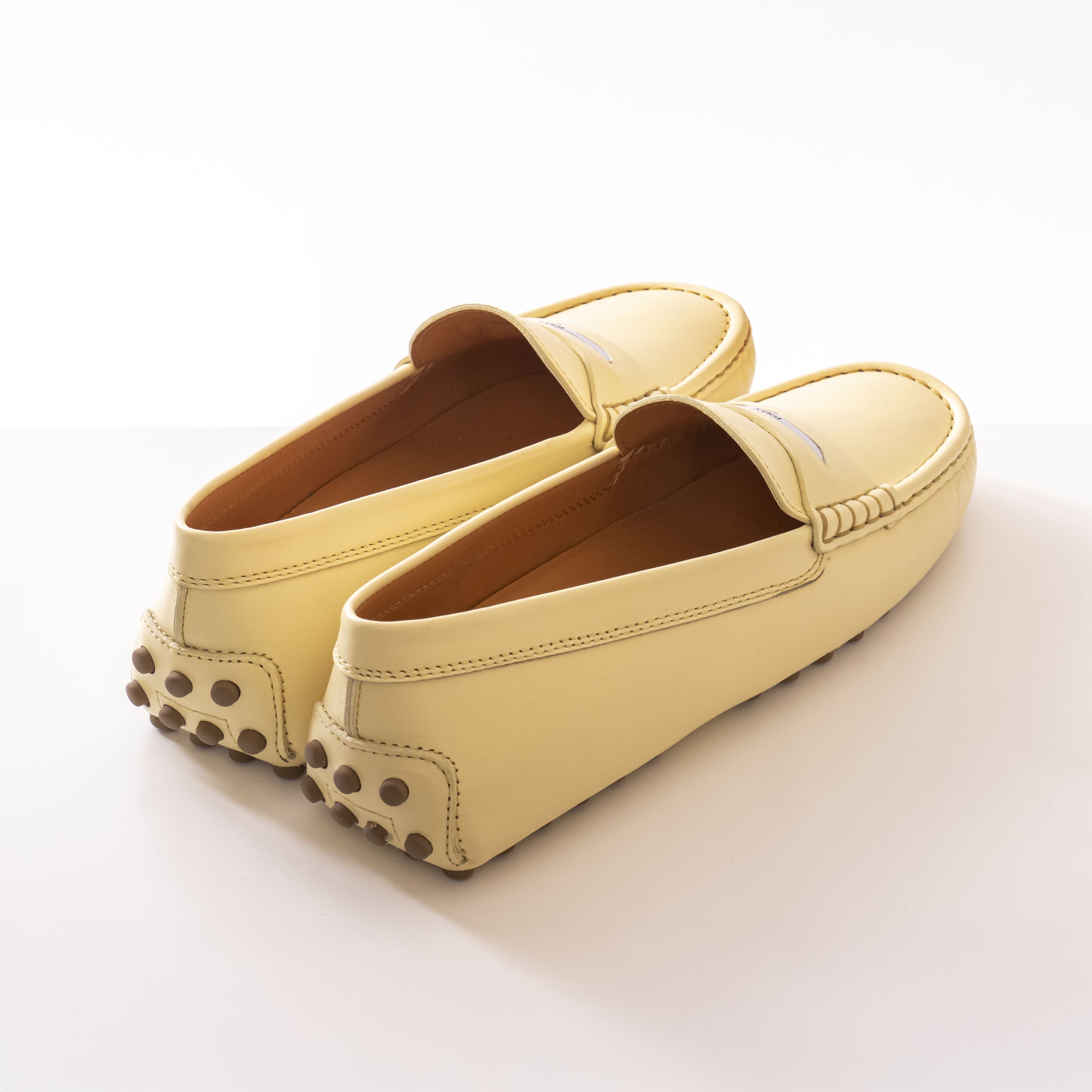 Tods Gommino Baffo Metallo G030 GIALLO