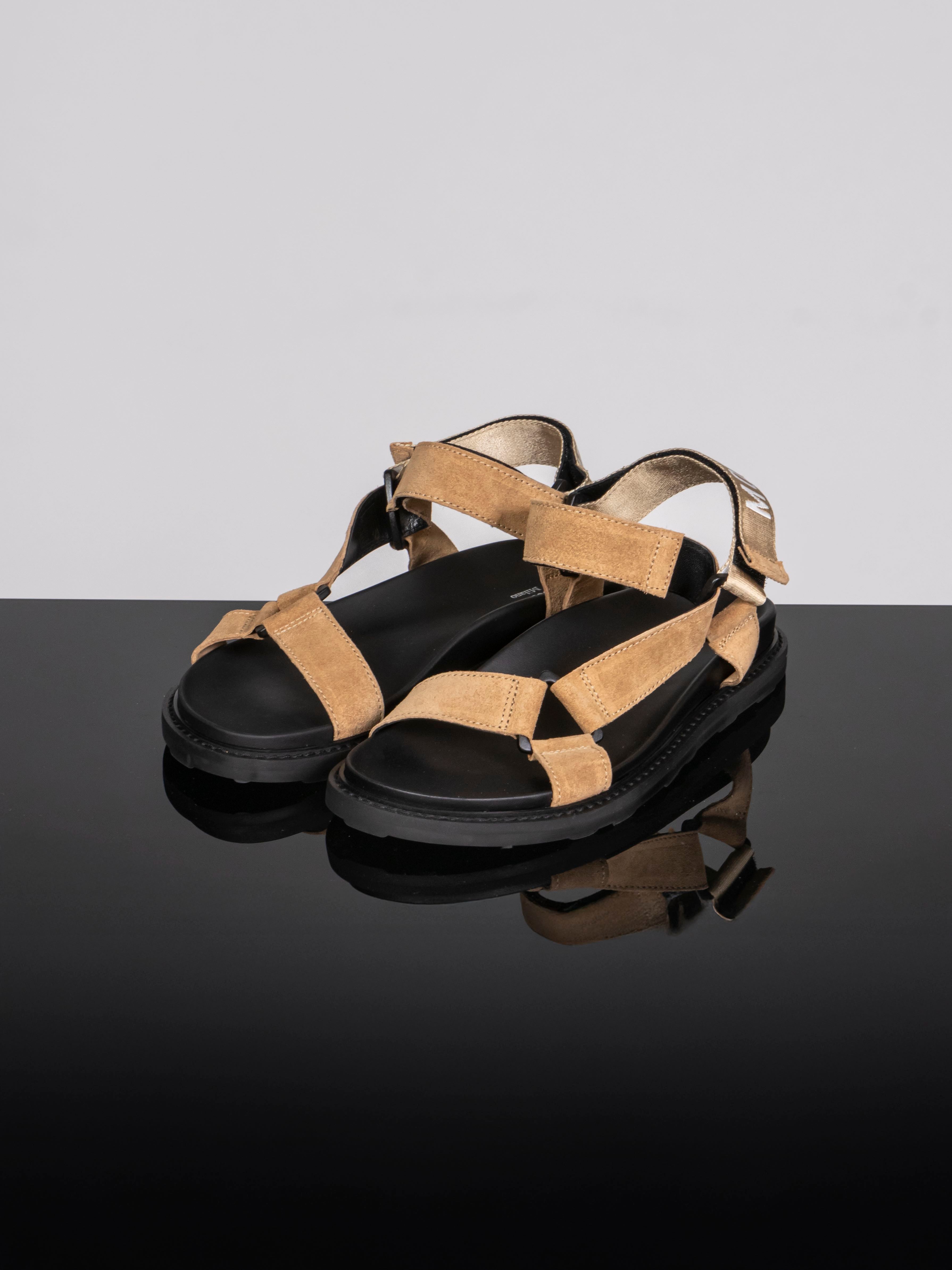 Moschino Sandalo 104 BEIGE