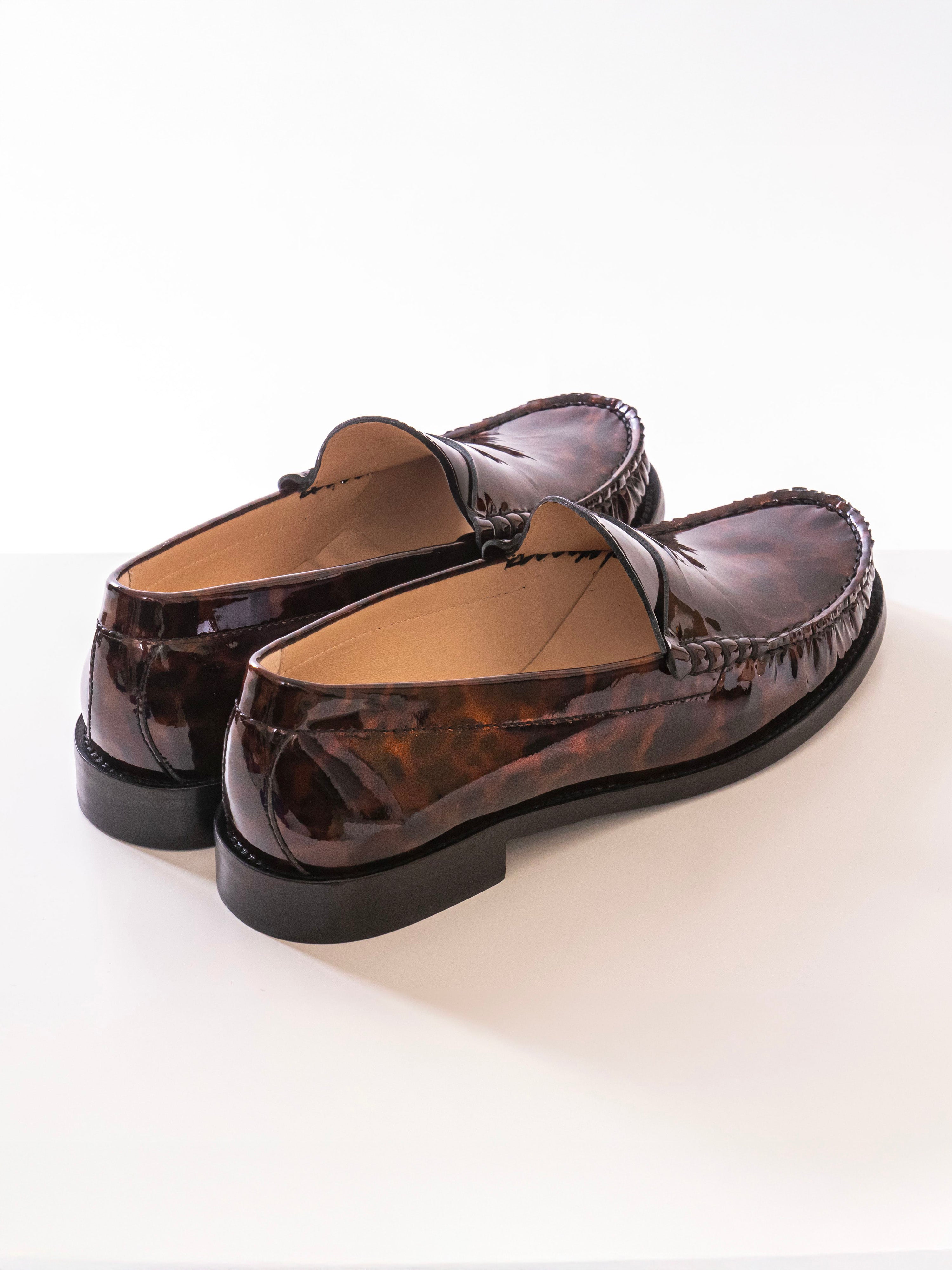 Stuart Weitzman Scarpa Lottie Loafer DBR DARK BROWN